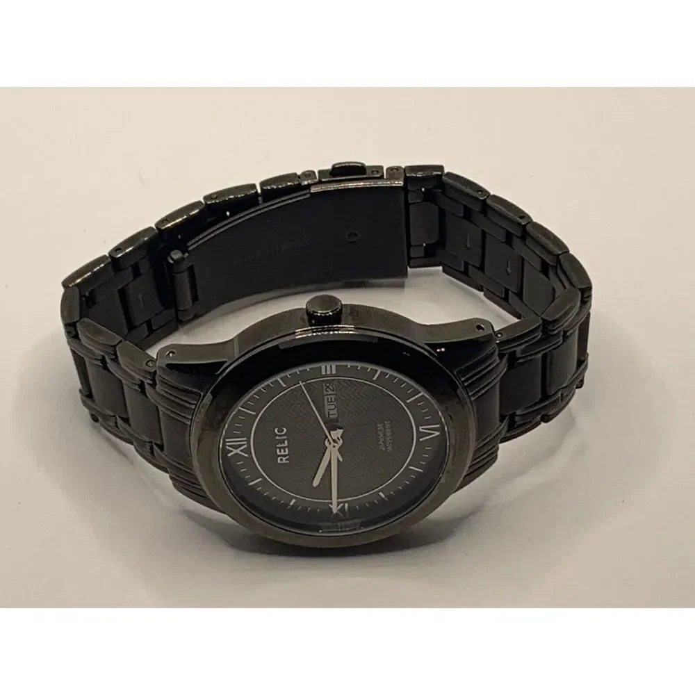 Relic ZR12053 Men's Silver Stainless Steel Analog Gray Dial Quartz Watch JD366